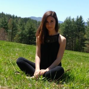 Meet your Posher, Eva